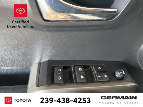 Used 2022 Toyota Tacoma TRD Sport w/ Technology Package image 17
