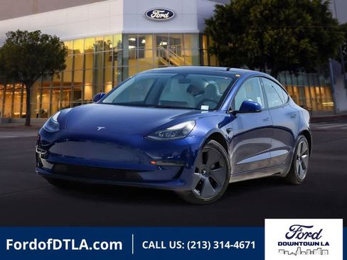 Used 2023 Tesla Model 3 Standard Range RWD image 1