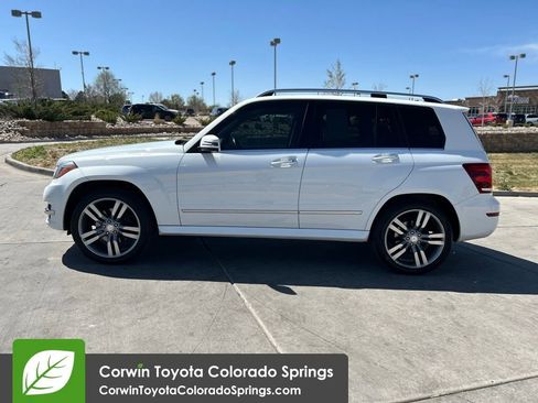 Used 2013 Mercedes-Benz GLK 350 4MATIC image 4