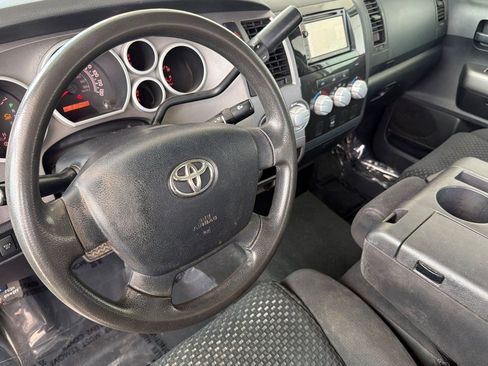 Used 2011 Toyota Tundra 4x4 Double Cab w/ Tow Pkg image 8