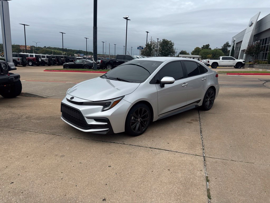 Used 2023 Toyota Corolla SE FWD image 7