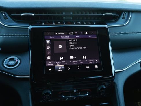 New 2025 Jeep Grand Cherokee Laredo X image 16