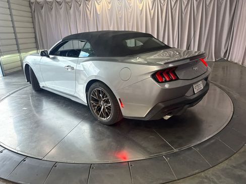 Used 2025 Ford Mustang Premium RWD image 7