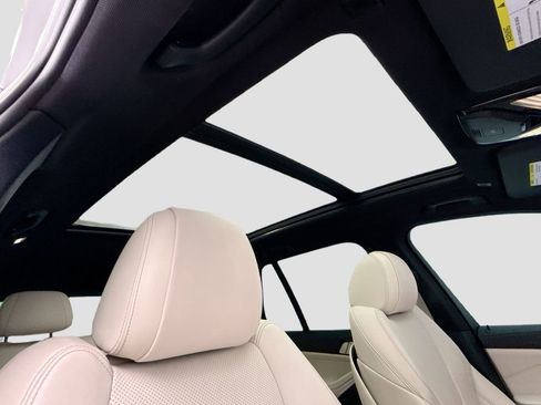 Certified 2022 BMW X5 sDrive40i w/ Premium Package RWD image 17