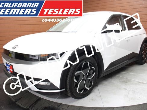 Used 2023 Hyundai Ioniq 5 SEL image 1