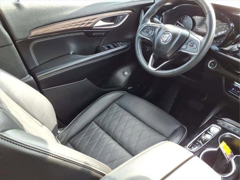 Used 2023 Buick Envision Avenir image 9