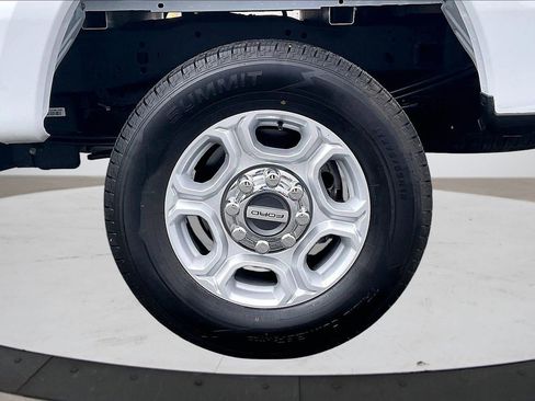 Used 2025 Ford F250 XLT image 33