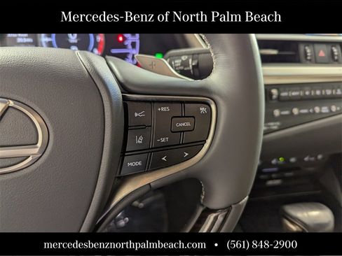 Used 2019 Lexus ES 350 Ultra Luxury image 22