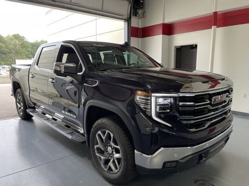 New 2026 GMC Sierra 1500 SLT w/ SLT Premium Plus Package AWD/4WD image 3
