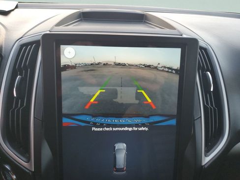 Used 2024 Ford Edge SEL image 17