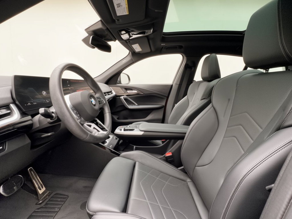 Certified 2026 BMW X2 xDrive28i w/ Technology Package AWD/4WD image 5