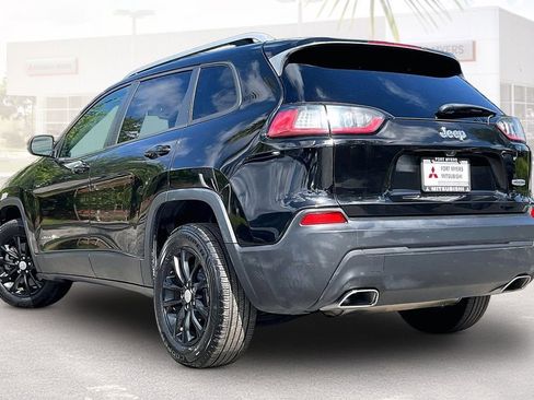 Used 2020 Jeep Cherokee Latitude FWD image 30
