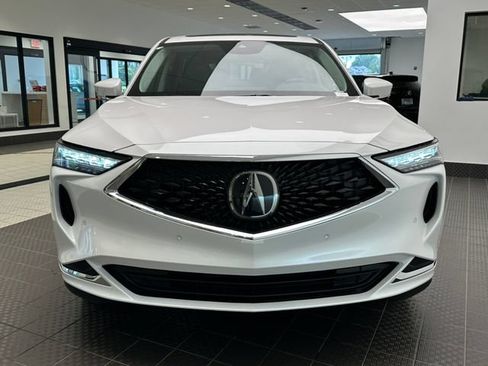 Used 2023 Acura MDX SH-AWD w/ Technology Package image 2