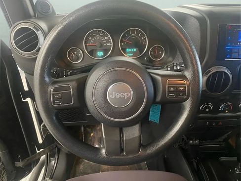 Used 2013 Jeep Wrangler Sport AWD/4WD image 18