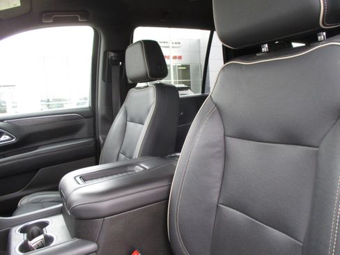 Used 2021 GMC Yukon SLT RWD image 35
