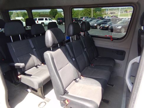 Used 2014 Mercedes-Benz Sprinter 2500 image 22