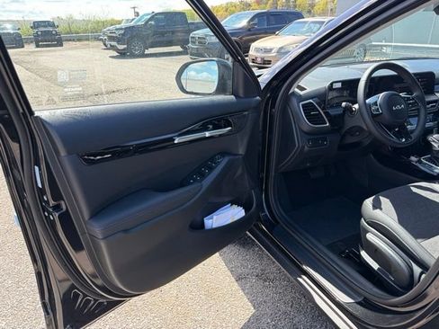 New 2026 Kia Seltos S AWD/4WD image 10