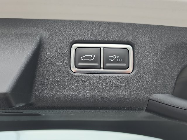 Certified 2025 Kia Sorento SX AWD/4WD image 6