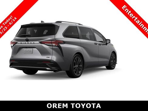 New 2026 Toyota Sienna XSE FWD image 9