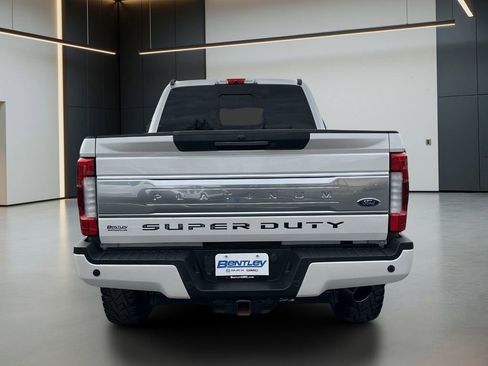 Used 2019 Ford F250 Platinum w/ Platinum Ultimate Package image 5