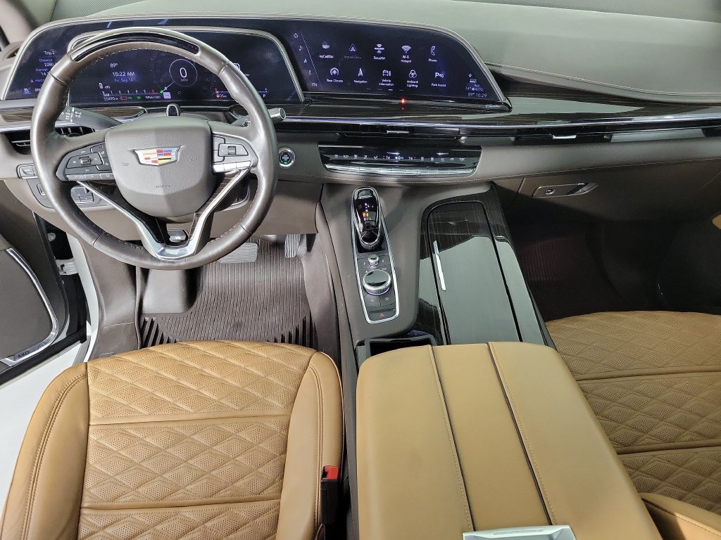 Certified 2023 Cadillac Escalade Premium Luxury w/ Performance Package RWD image 18