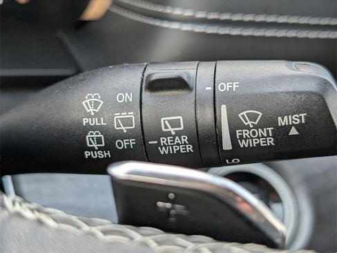 Used 2022 Jeep Grand Cherokee L Limited image 27