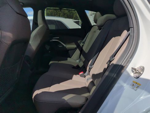 Used 2025 Audi Q5 Premium Plus w/ Premium Plus AWD/4WD image 29