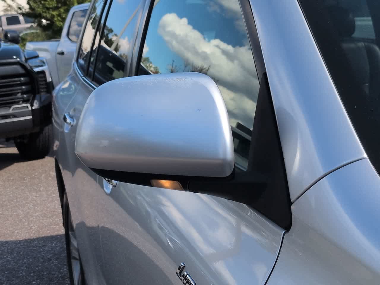 Used 2011 Toyota Highlander Limited w/ Tow Pkg FWD image 12
