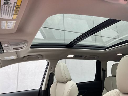 New 2026 Subaru Ascent Limited AWD/4WD image 24