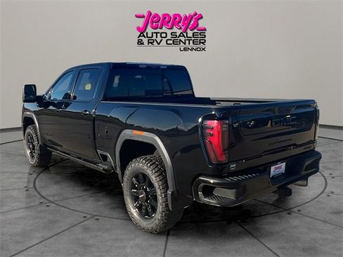 Used 2024 GMC Sierra 2500 AT4 w/ AT4 Premium Plus Package image 13