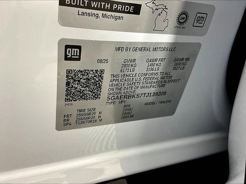 New 2026 Buick Enclave Sport Touring w/ Super Cruise Package image 14