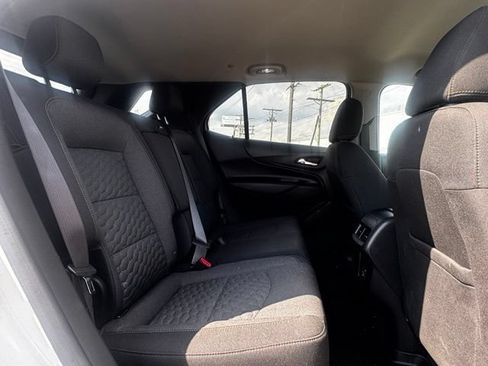 Used 2021 Chevrolet Equinox LT AWD/4WD image 15
