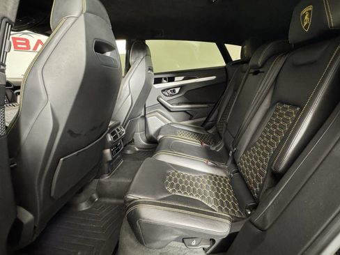 Used 2019 Lamborghini Urus AWD/4WD image 33