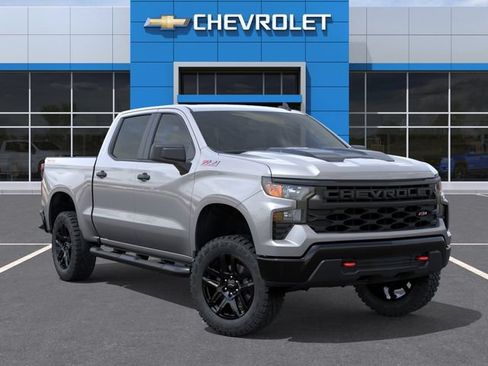 New 2026 Chevrolet Silverado 1500 Custom Trail Boss w/ LPO, Dark Essentials Package AWD/4WD image 7