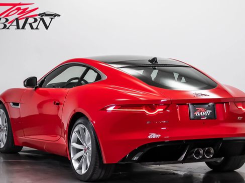 Used 2017 Jaguar F-TYPE S RWD image 3
