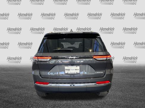 Certified 2025 Jeep Grand Cherokee Laredo X w/ Luxury Tech Group I RWD image 9