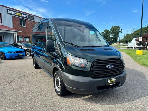 Used 2018 Ford Transit 250 148 Medium Roof RWD image 4