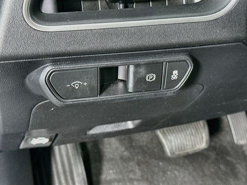 Used 2025 Kia K4 FWD image 16