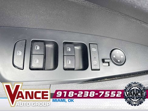 Used 2025 Kia Sportage LX AWD/4WD image 30