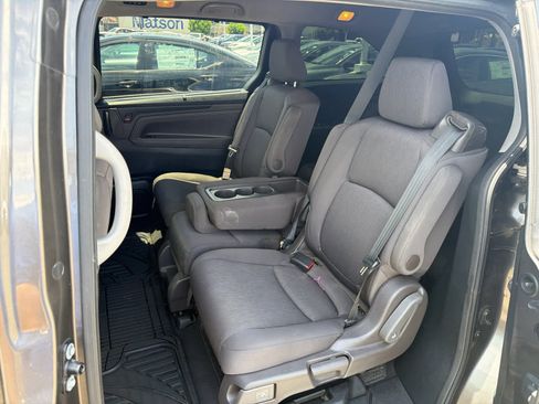 Used 2021 Honda Odyssey EX image 9