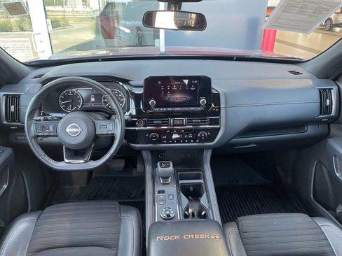 Used 2024 Nissan Pathfinder Rock Creek AWD/4WD image 11