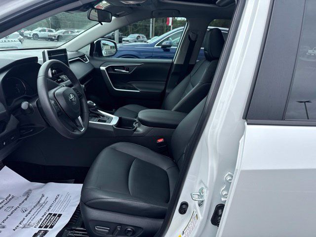 Used 2025 Toyota RAV4 XLE Premium w/ Weather Package AWD/4WD image 5