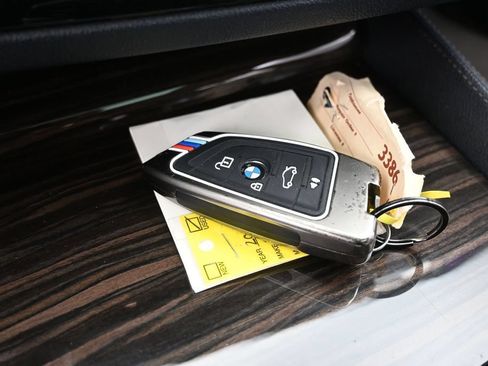 Used 2018 BMW 540i xDrive w/ M Sport Package AWD/4WD image 23