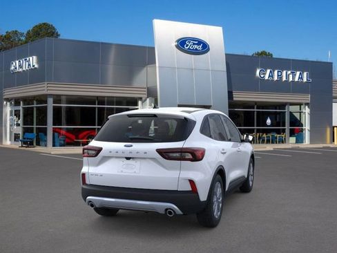 New 2026 Ford Escape Active image 8