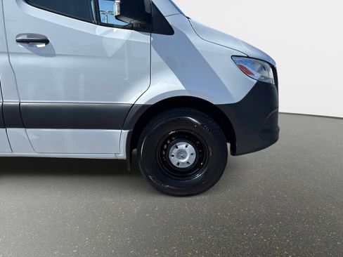 New 2026 Mercedes-Benz Sprinter 144 Cargo image 9