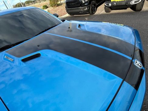 Used 2009 Dodge Challenger SRT8 w/ SRT Option Group II image 35