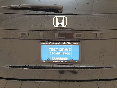 Certified 2023 Honda Pilot Sport image 20