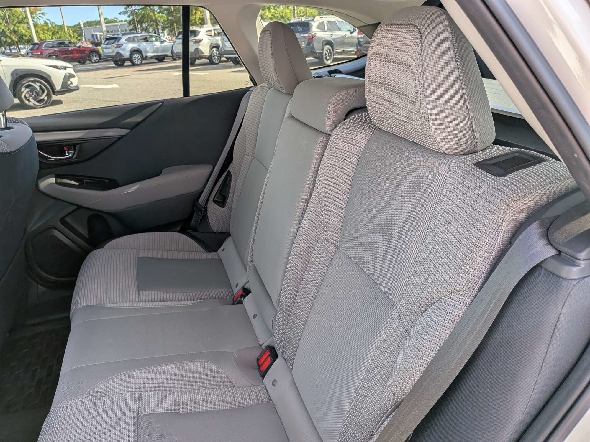 Used 2024 Subaru Outback Premium AWD/4WD image 11