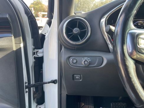 Used 2019 Chevrolet Blazer Premier w/ Driver Confidence II Package image 18