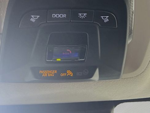 Used 2023 Toyota Corolla LE w/ LE Convenience Package FWD image 22